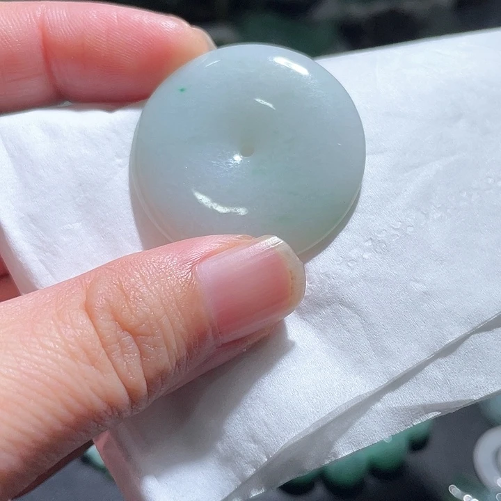 颈饰未镶嵌翡翠天