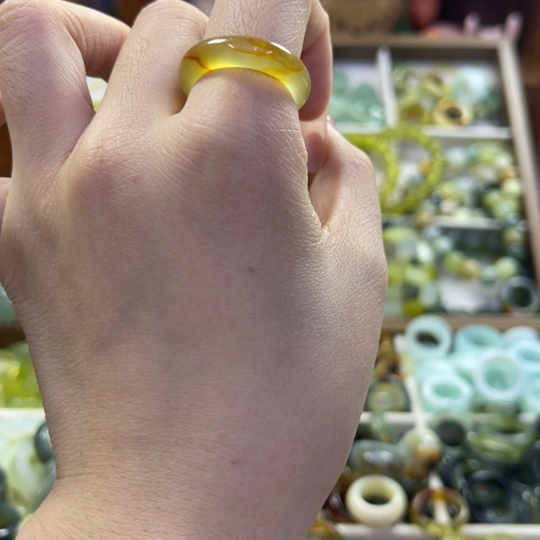 刘***方蛇纹石玉未镶嵌手镯44