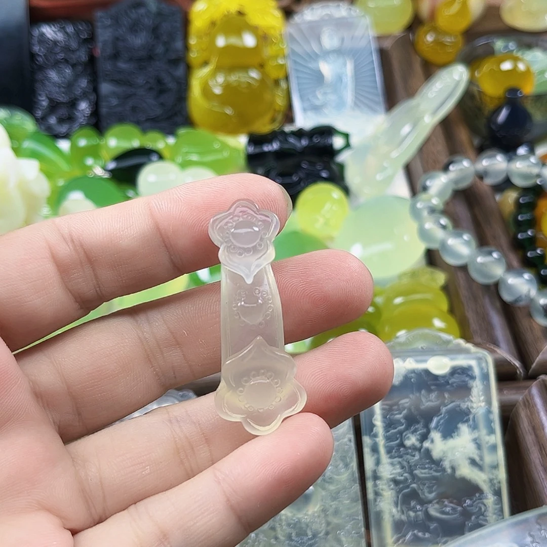 岫玉未镶嵌吊坠(不含链)