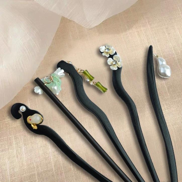 新中式发簪盘发黑蝶贝吊坠书法蝴蝶流苏高级感木质发饰清冷感
