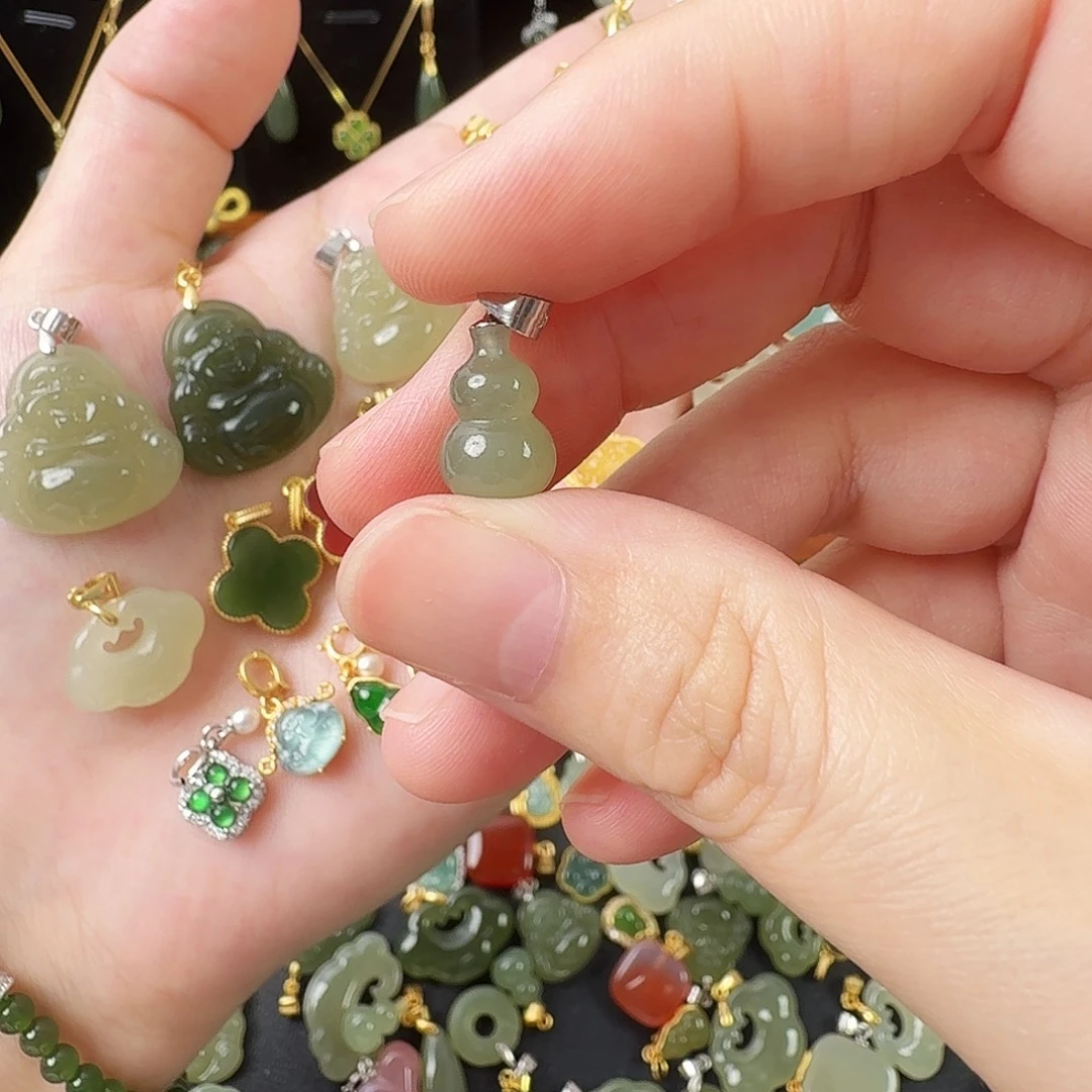 和田玉（糖玉）未镶嵌颈饰