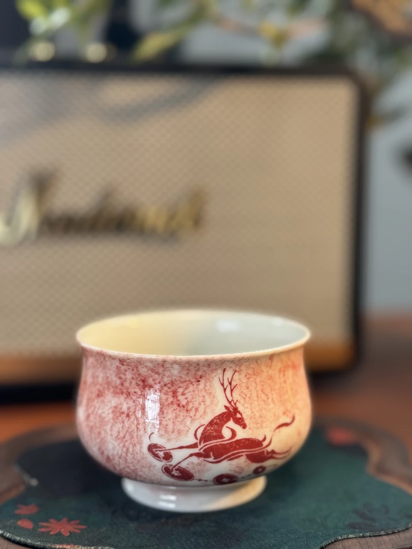 A174景德镇手绘拓片大炉士杯 80ml
