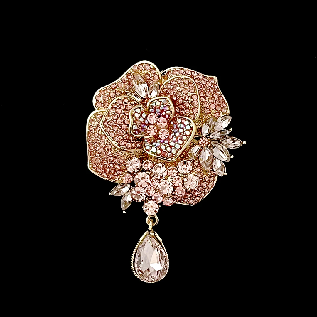 锌合金仿水晶胸针 xz4766山茶恋人.粉