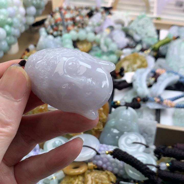 翡翠未镶嵌颈饰吊坠