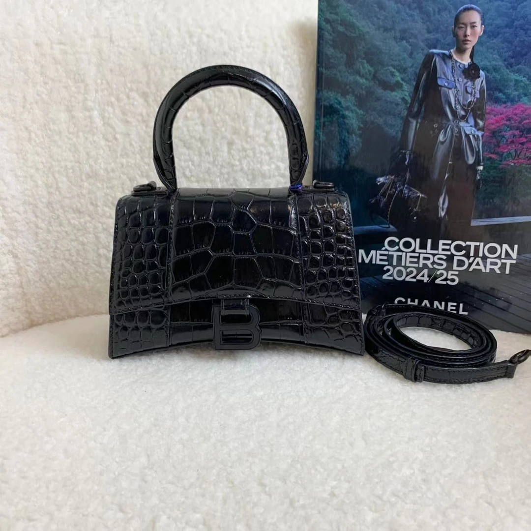 99新 Balenciaga/巴黎世家 壹臻/soblac k金压纹沙漏xs 80834284
