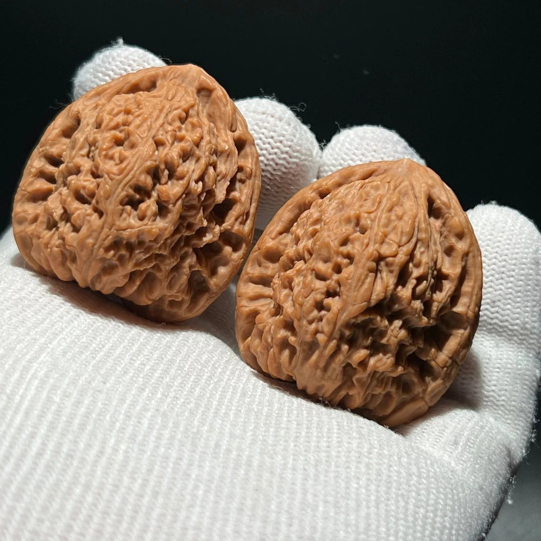 文玩核桃全品拉丝南疆石边36肚36高39精品【93】