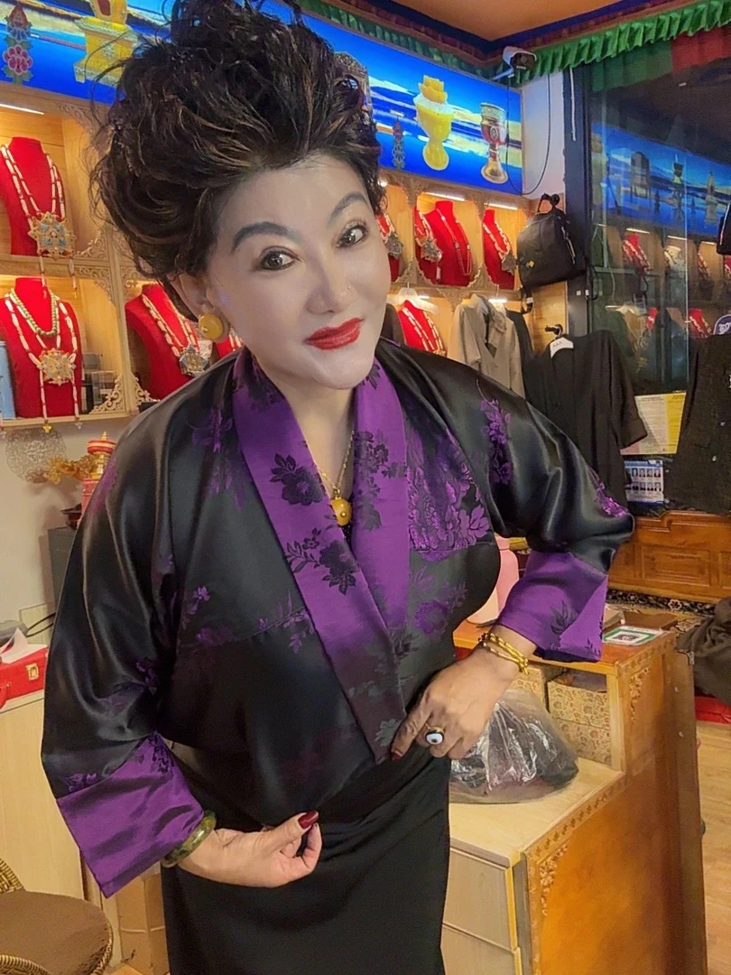 大福利衬衫深紫色