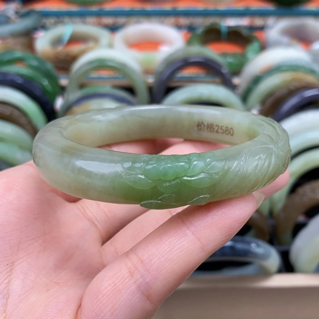 和田玉未镶嵌手镯57