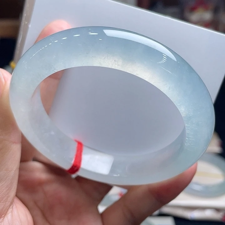 翡翠未镶嵌手镯56.5正圈冰透手高级