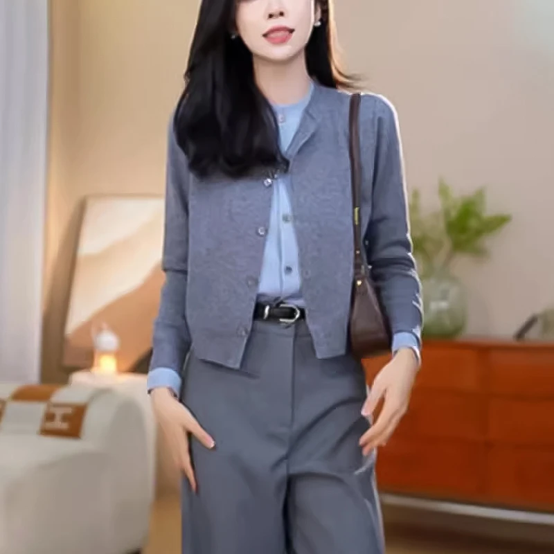 假两件撞色圆领纽扣针织开衫女2025春秋季新款外搭显瘦上衣外套潮