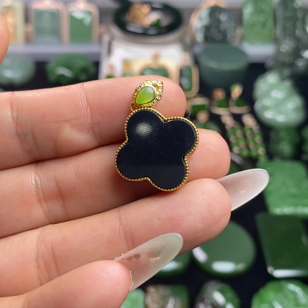 和田玉银S925镶嵌颈饰