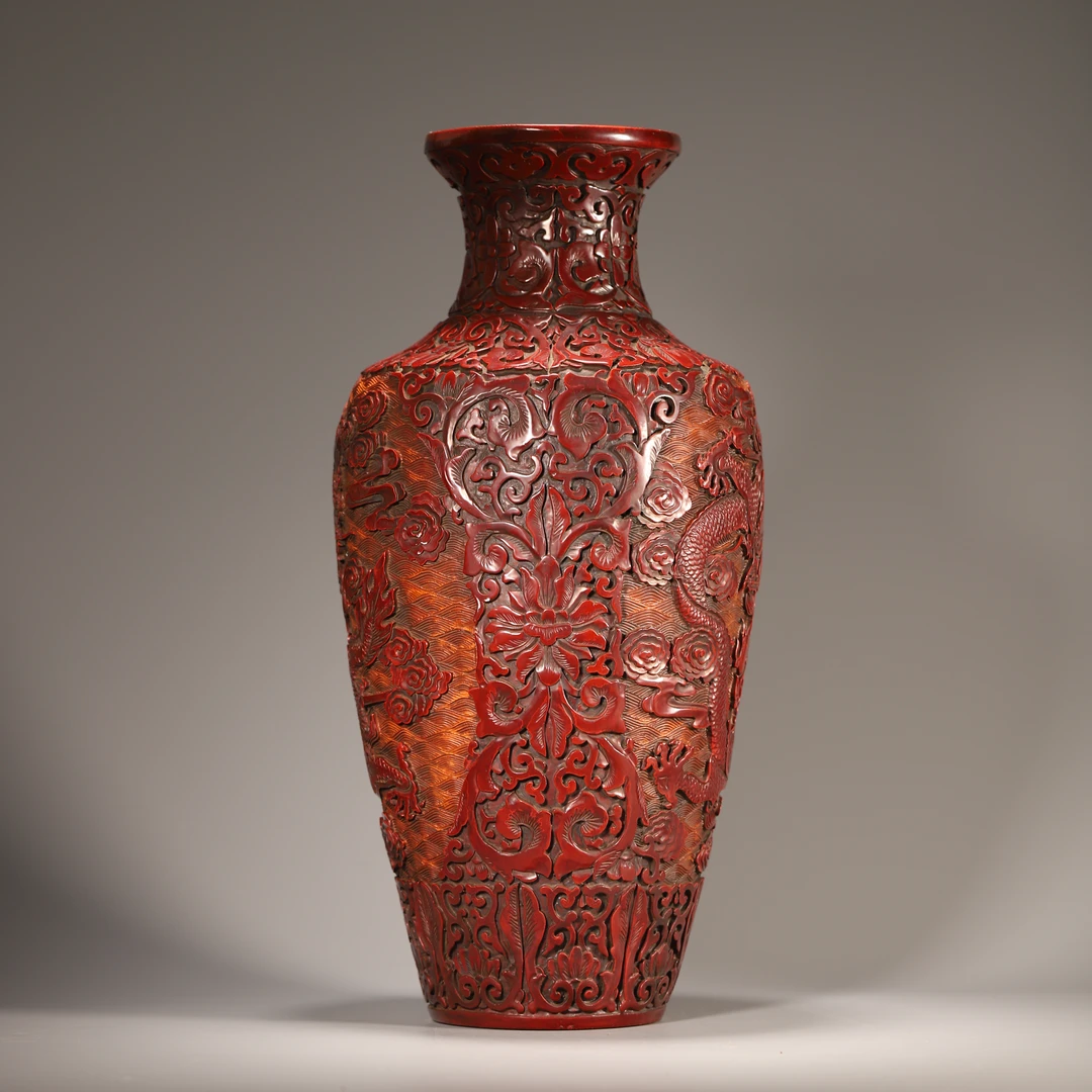 HY13 清代 剔红云龙纹摆件