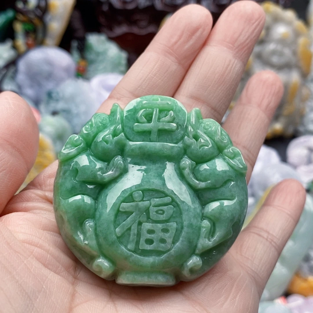 吊坠(不含链)未镶嵌翡翠