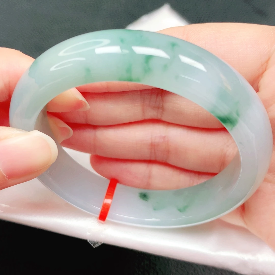 翡翠未镶嵌手镯55圈