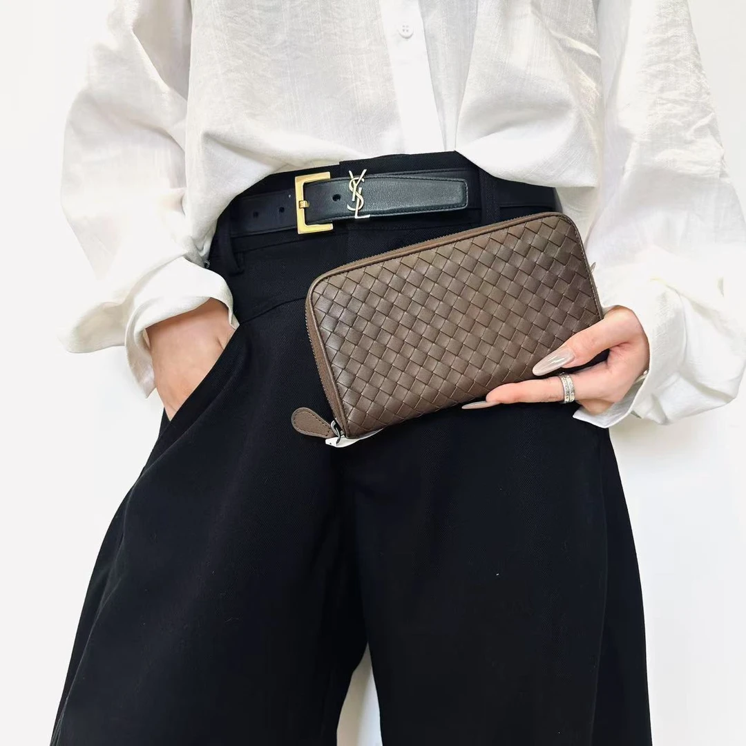 95新 BOTTEGA VENETA/葆蝶家 BV棕色编织钱包 2506260074