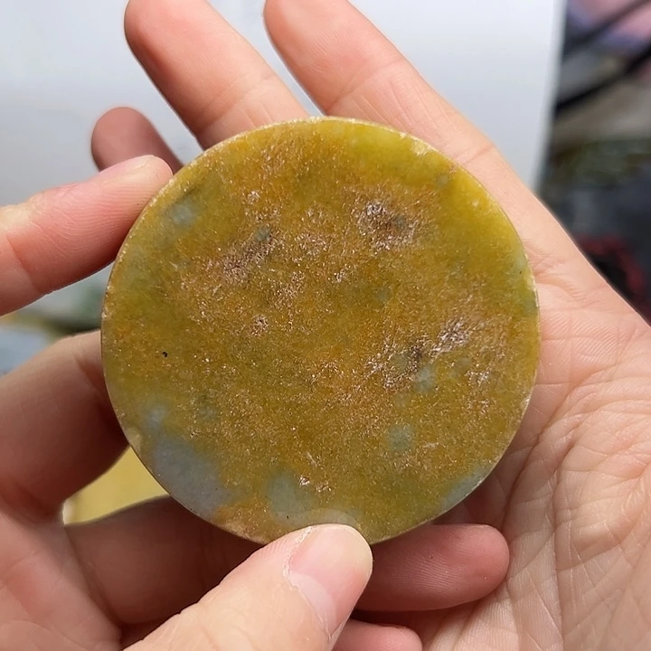 翡翠颈饰未镶嵌毛料