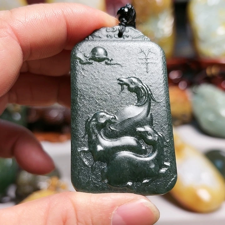 和田玉颈饰未镶嵌