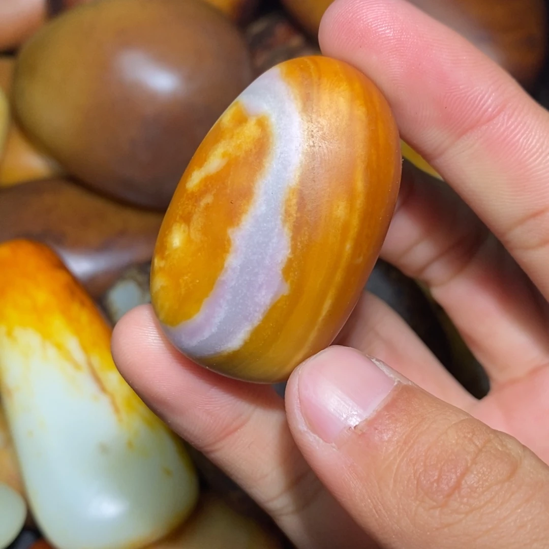 和田玉未镶嵌珠宝奇石