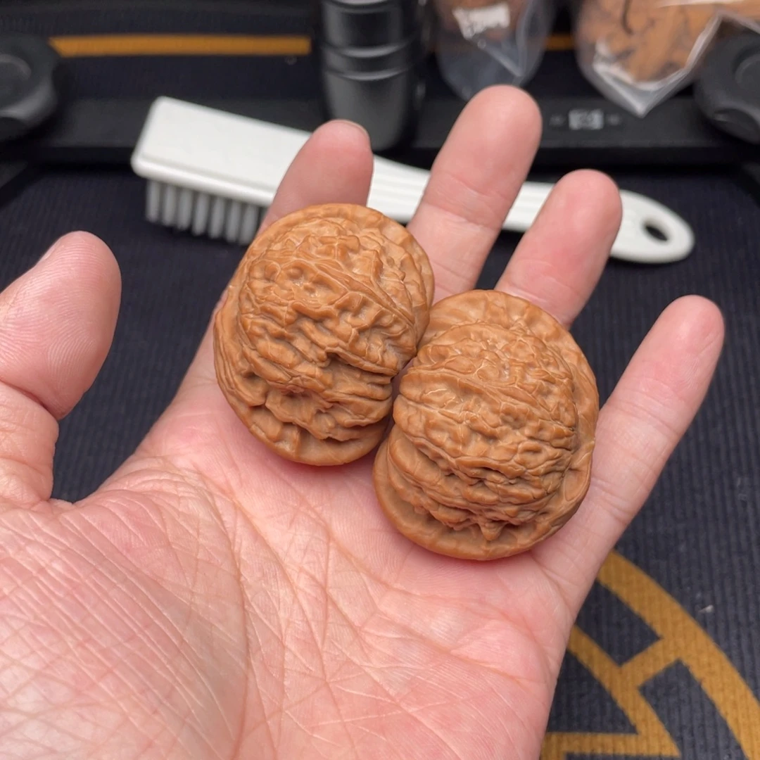 空***者文玩核桃吊坠白狮子