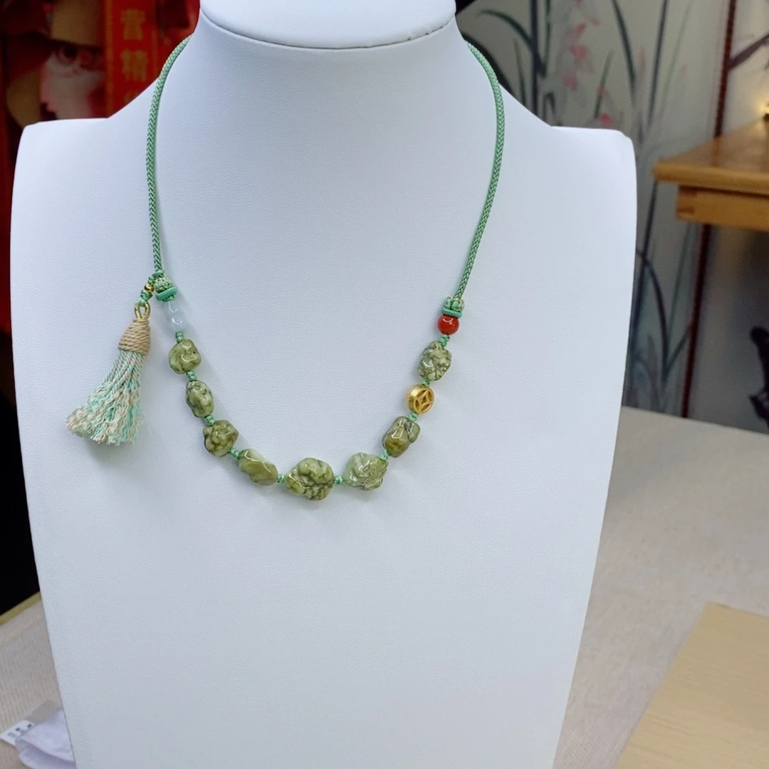 绿松石配饰未镶嵌