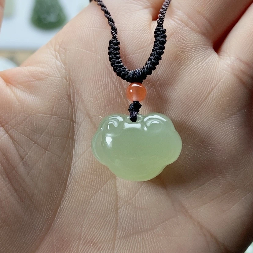 【闪购商品】颈饰未镶嵌和田玉