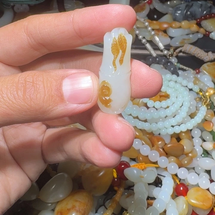 和田玉未镶嵌吊坠(不含链)