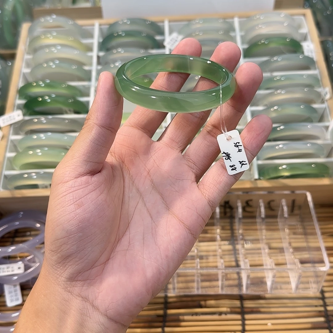 玛瑙/玉髓未镶嵌手镯圈口56.4