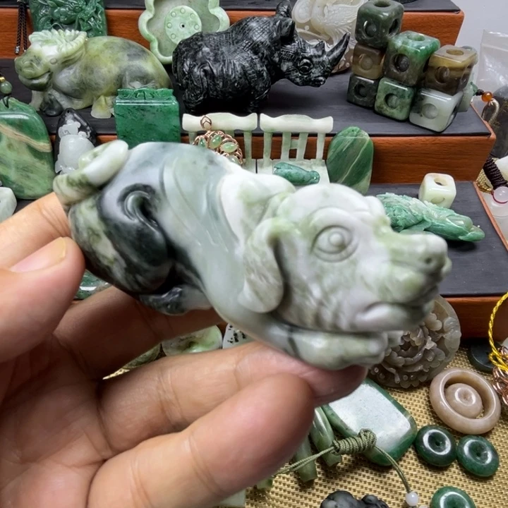 独山玉未镶嵌珠宝半成品