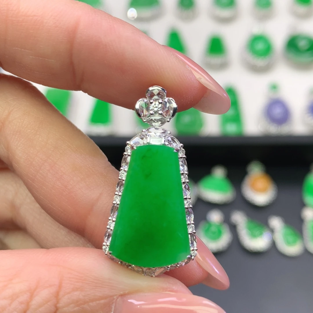 翡翠18K金镶嵌吊坠(不含链)