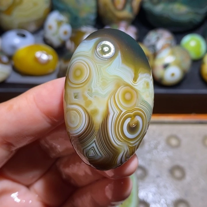 未镶嵌玛瑙/玉髓珠宝半成品135