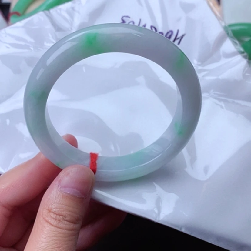 【闪购商品】翡翠手镯未镶嵌58正