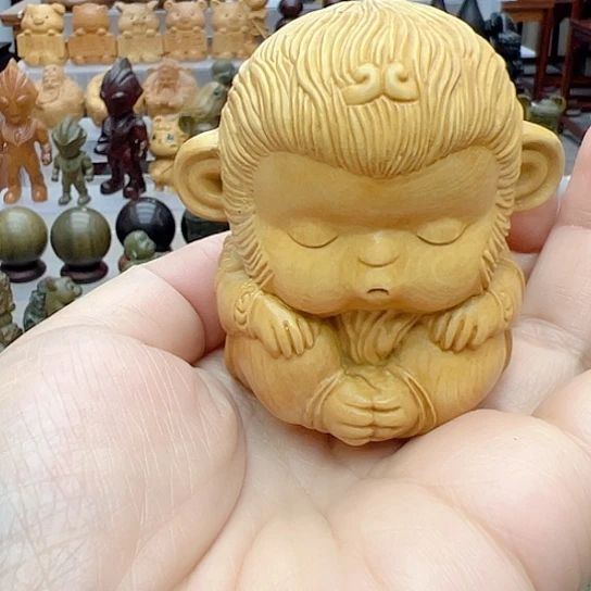 贡木高**雾黄杨木小猴