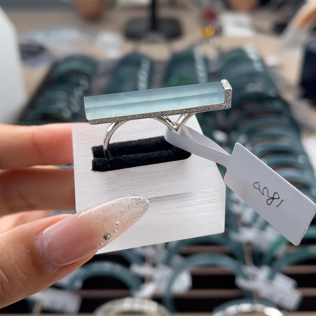 翡翠未镶嵌手镯戒指20