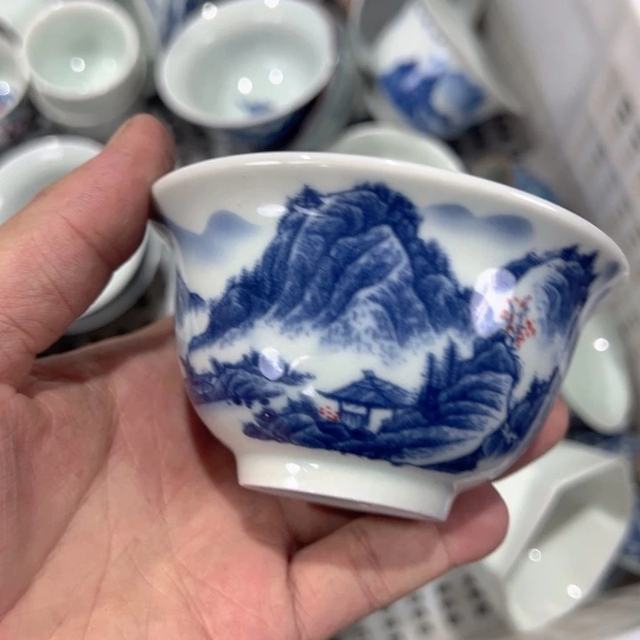 瓷片白青花万里江山压手杯微瑕