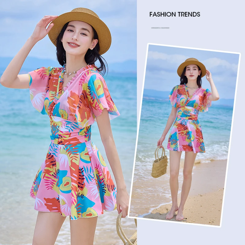 泳衣女2025新款大码胖mm微胖钢托遮肉温泉连体保守显瘦高级感海边