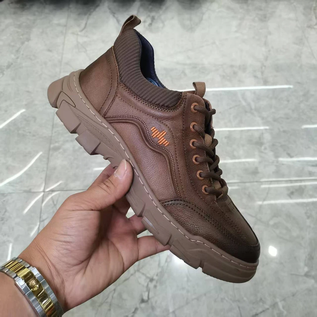 徒步登山广州油蜡牛皮男士户外休闲皮鞋耐磨橡胶大底