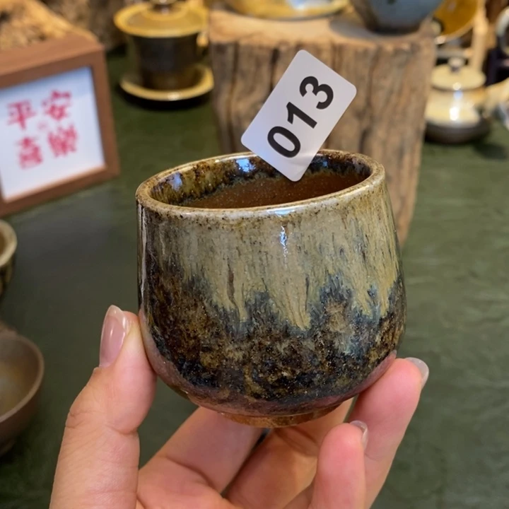 云南建水紫陶，古法柴烧
