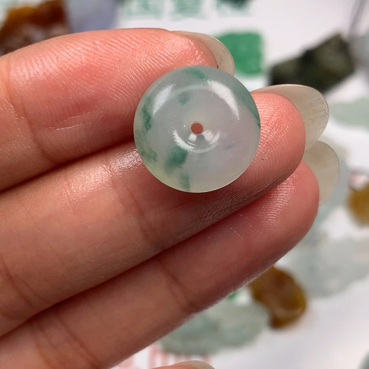 未镶嵌定制翡翠翡翠
