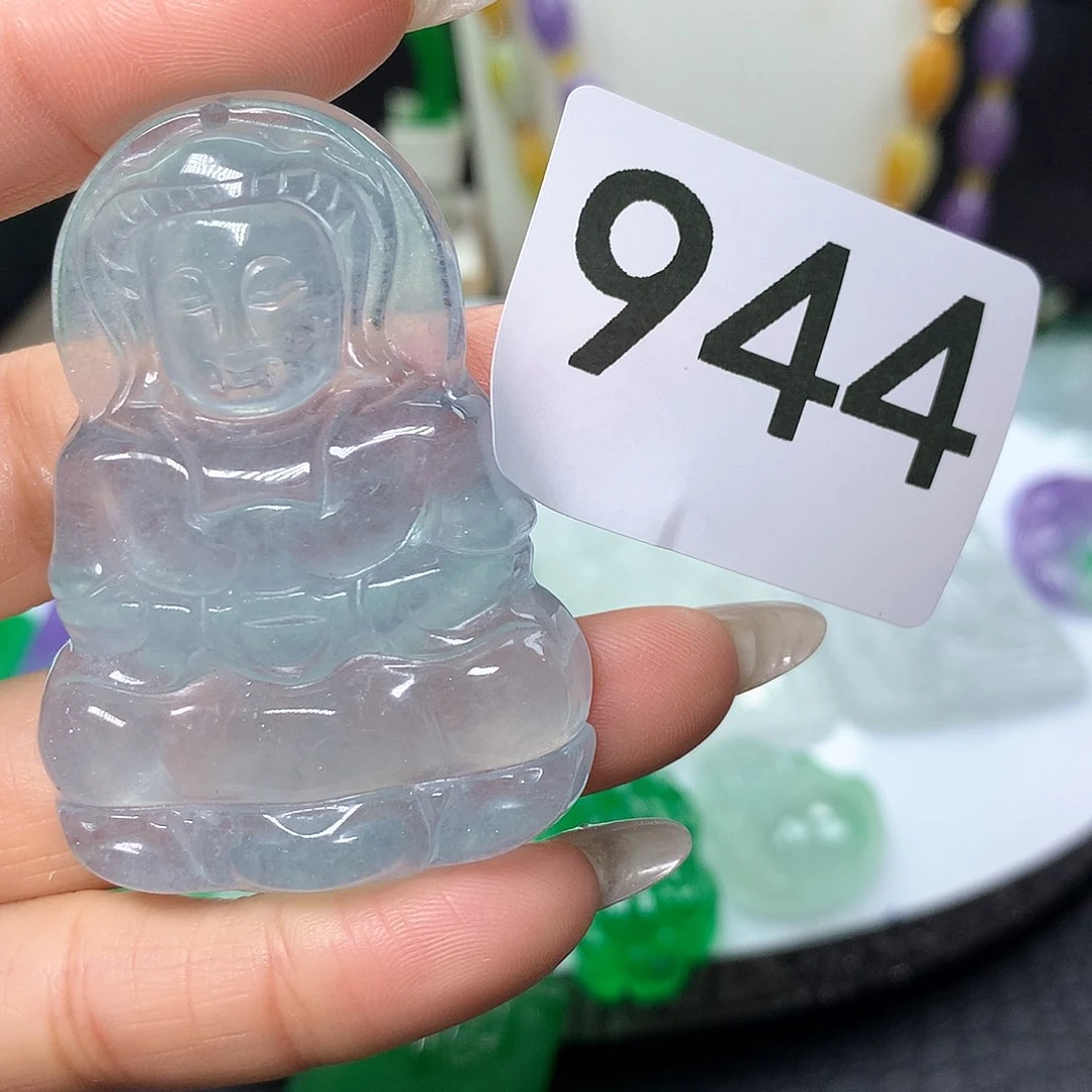 翡翠吊坠(赠链)未镶嵌