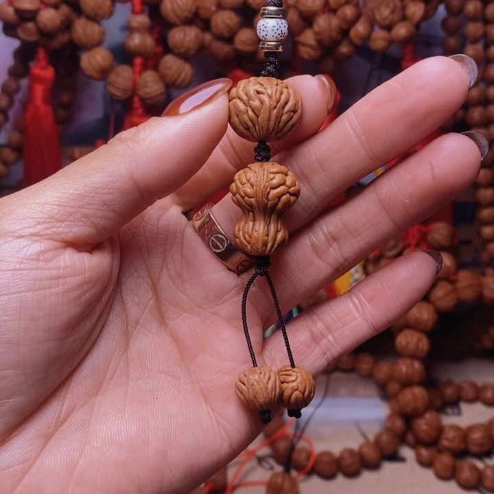 桃核吊坠龙纹桃枭