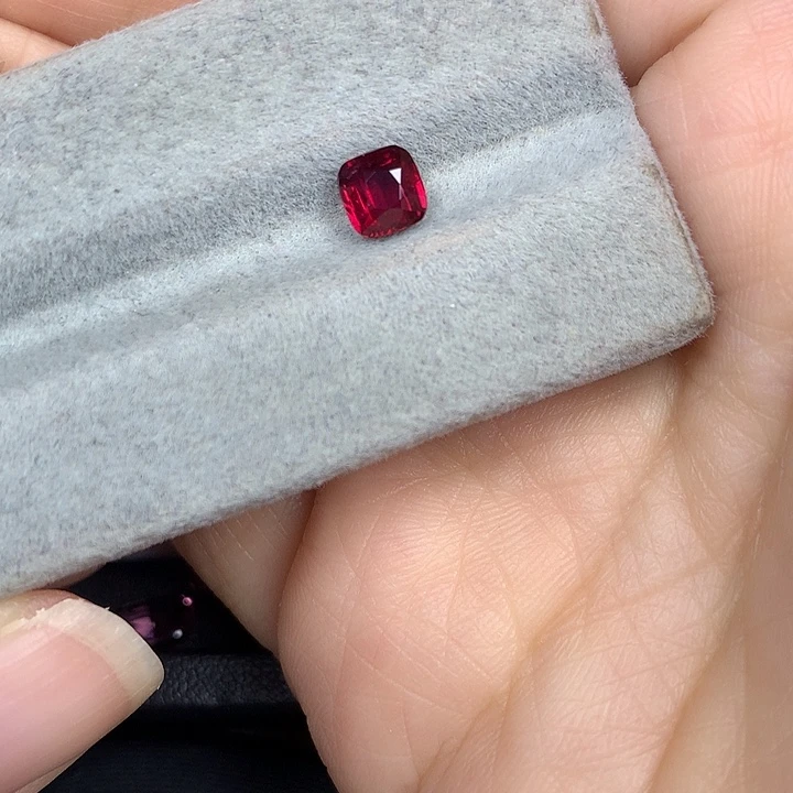 红宝石裸石1.11ct无烧鸽血红红宝石