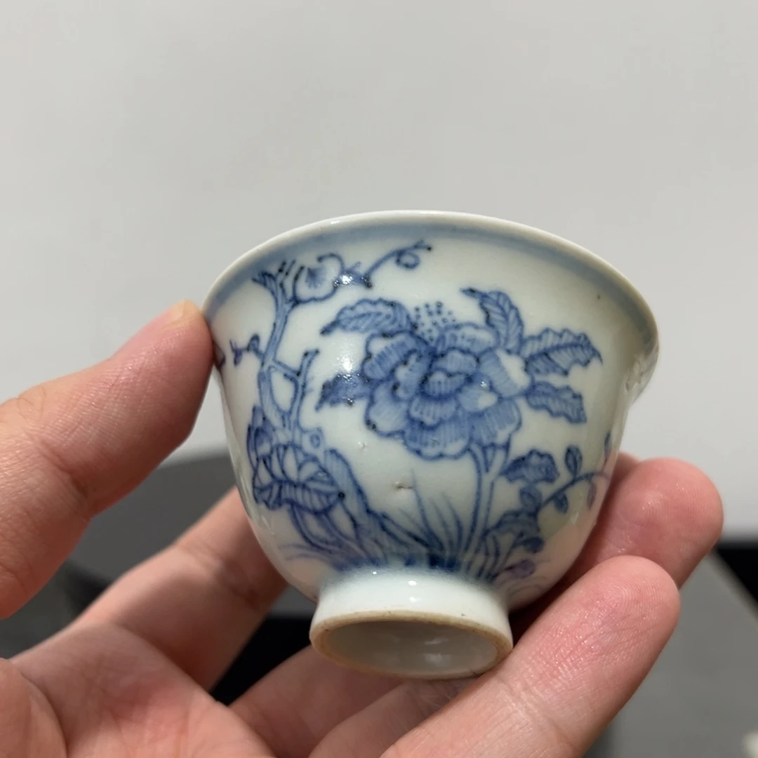 不***茶陶青花淡描花卉小杯全品