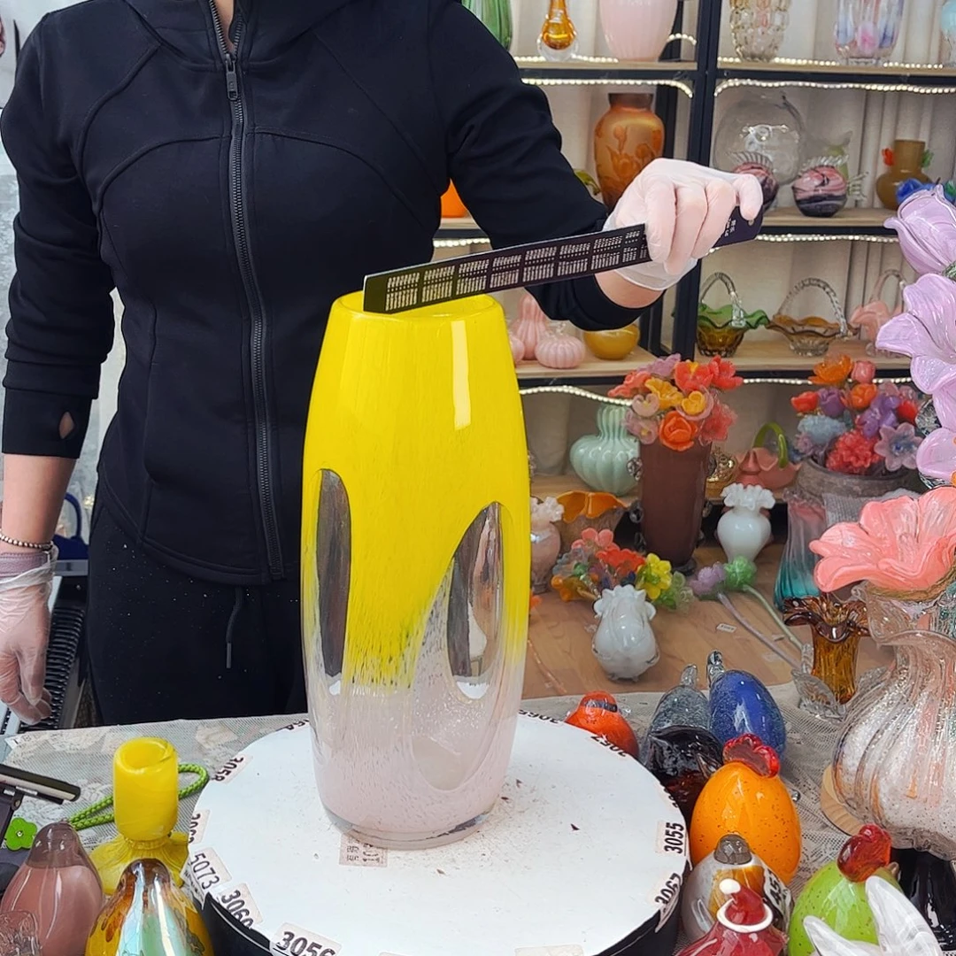 瓶高35 福利家悦琉璃工艺品不完美