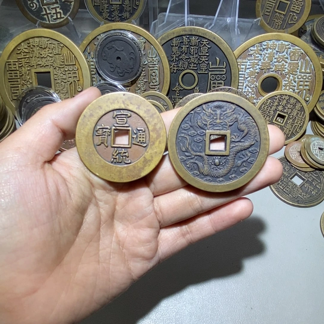 沈***氏铜一物一拍工艺品