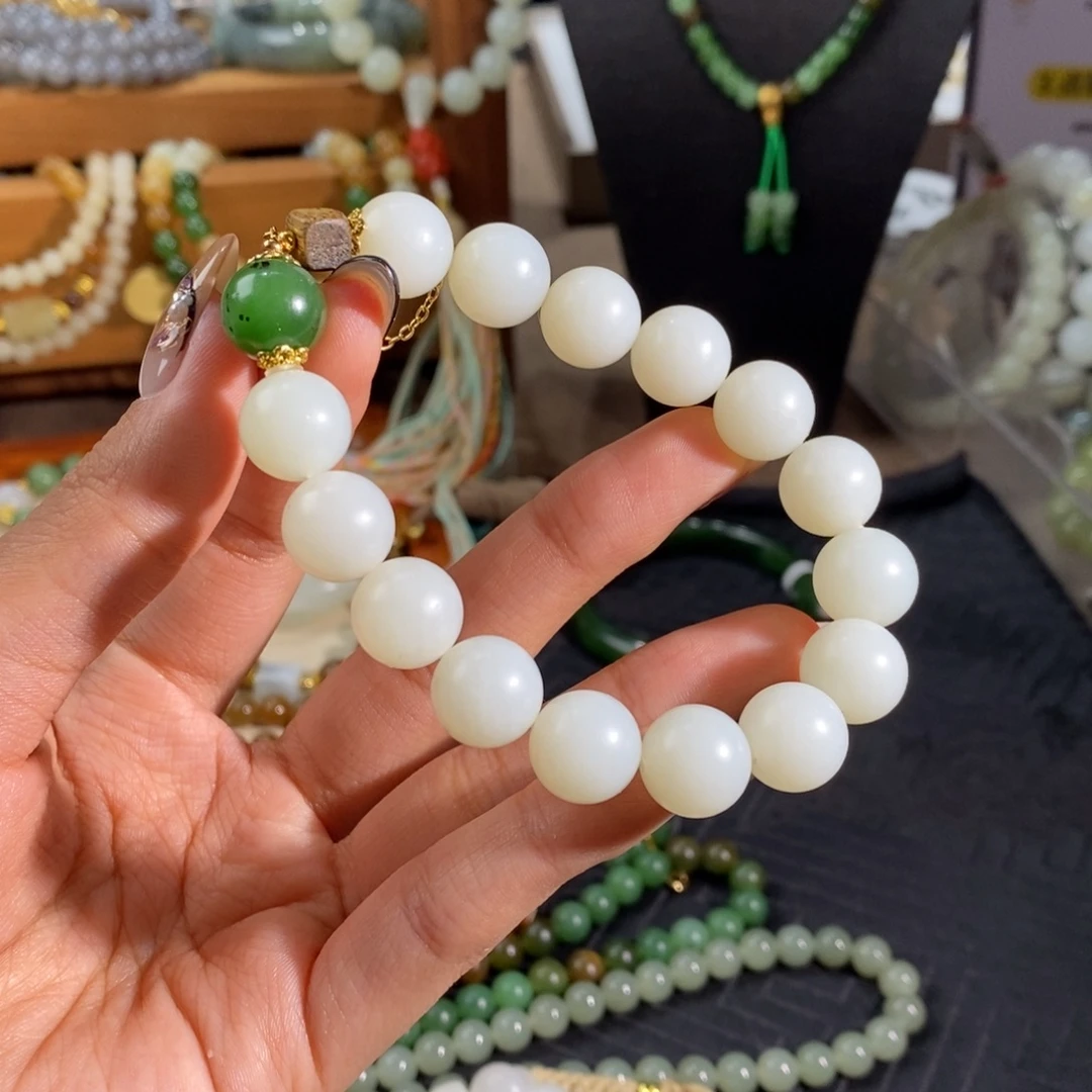 和田玉未镶嵌手链