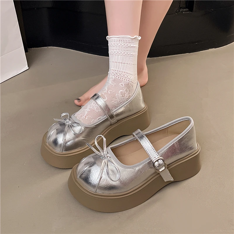 厚底超火香槟色浅口单鞋女2025新款夏季配裙子玛丽珍晚晚鞋乐福鞋