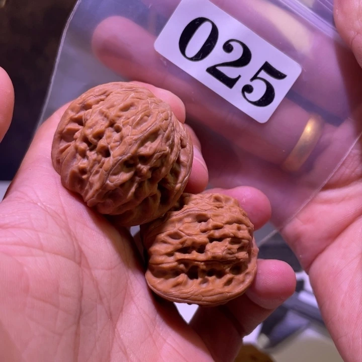 文玩核桃吊坠025磨盘37尺