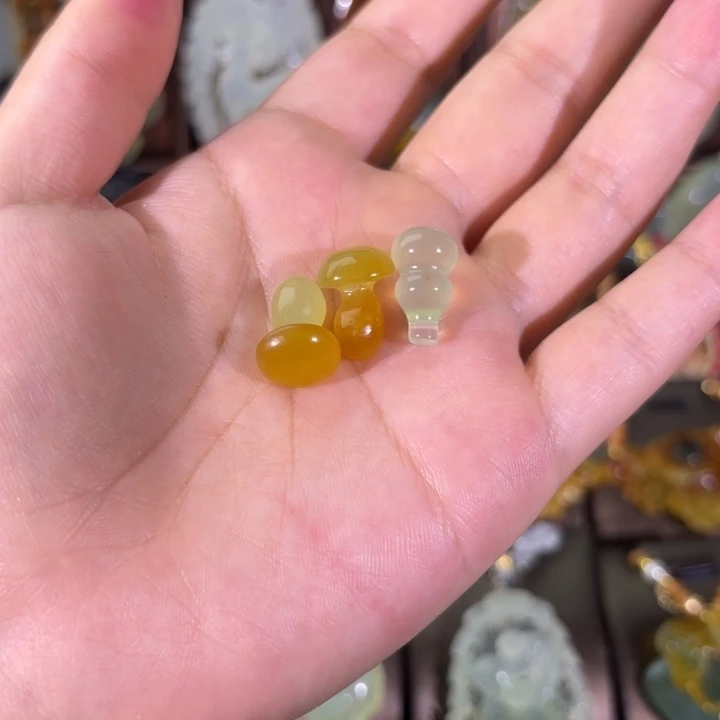 蛇纹石玉合金颈饰