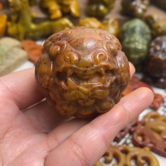 蛇纹石玉未镶嵌颈饰140