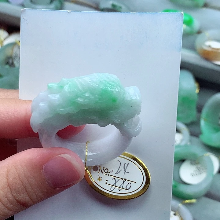 翡翠未镶嵌戒指24号
